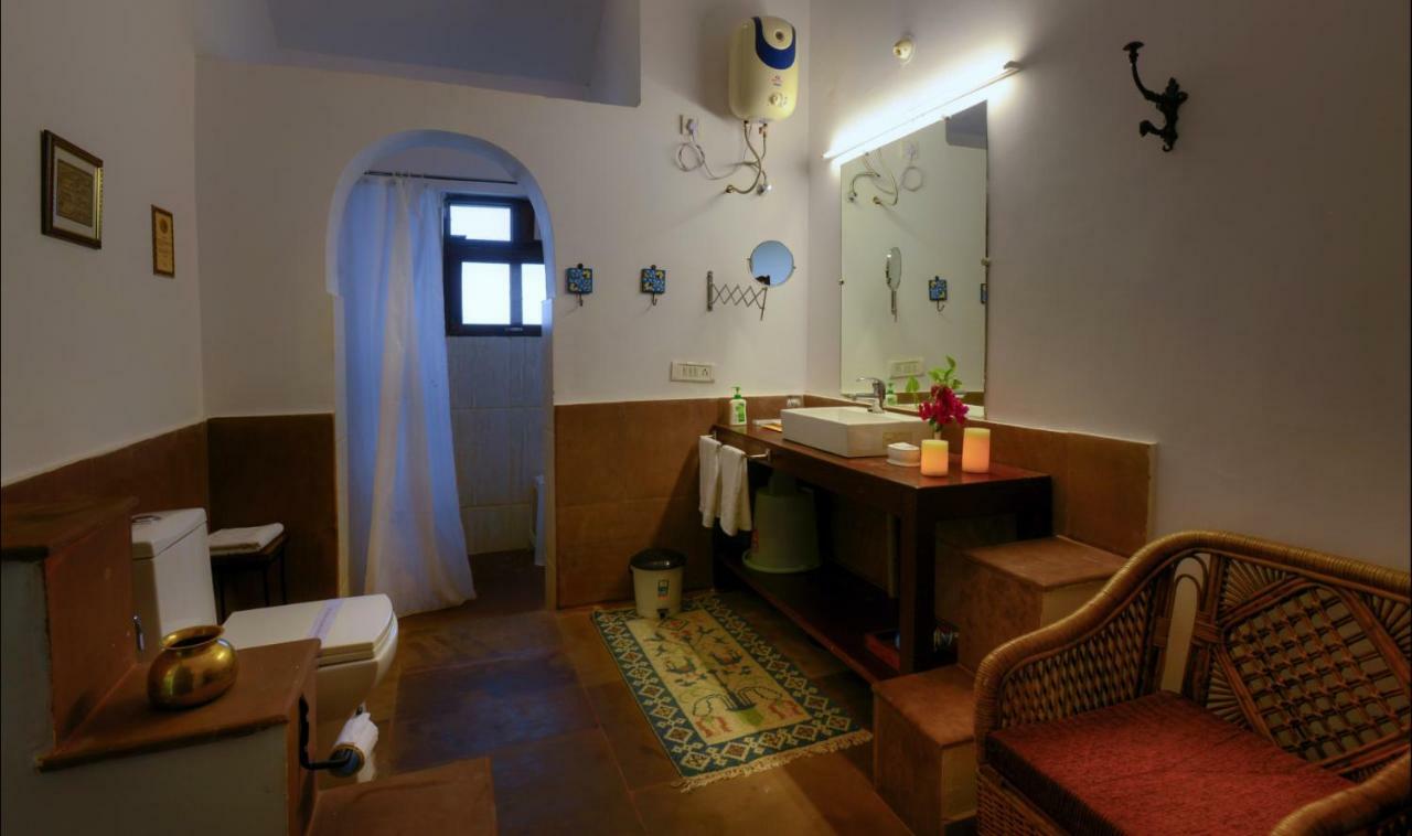 Courtyard House Hotel Kānha Екстериор снимка