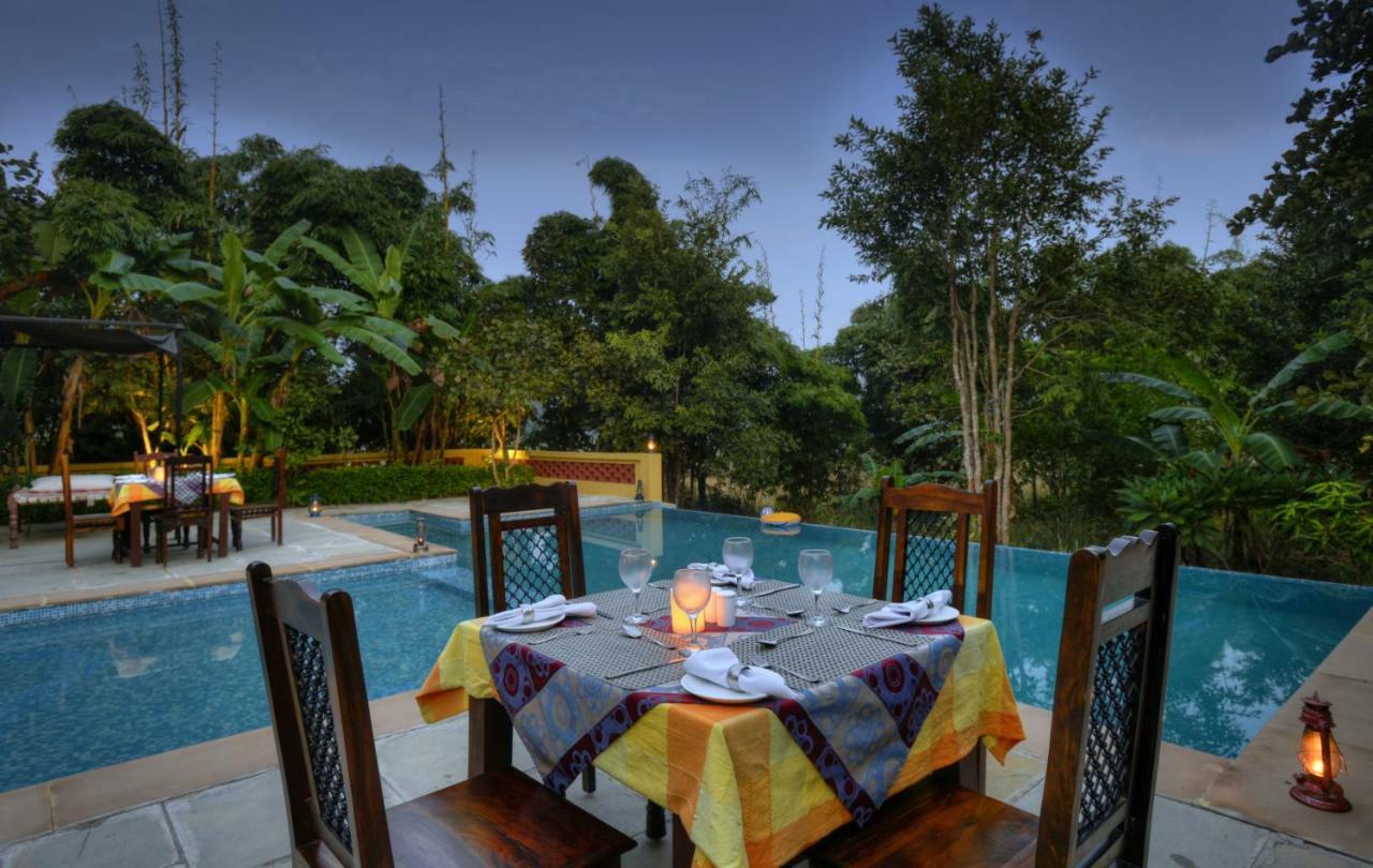 Courtyard House Hotel Kānha Екстериор снимка
